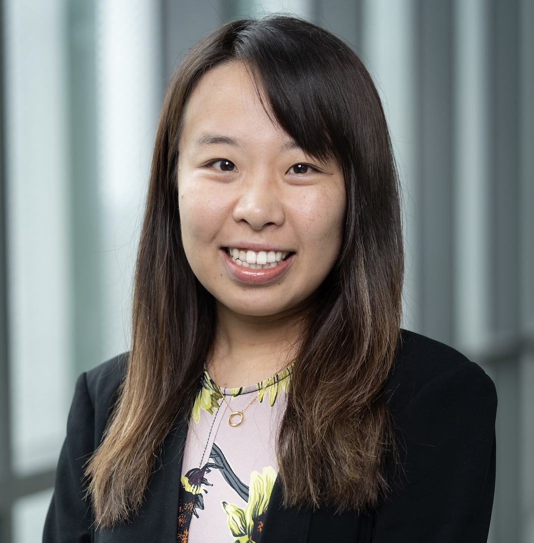 headshot of yuanyuan shi 