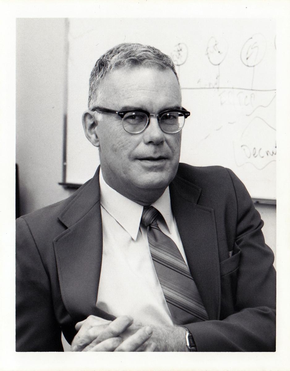 Kenneth Bowles